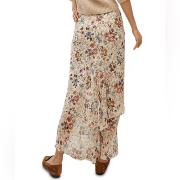 Veronica Beard Sira Midi Skirt - Picture 4 of 9